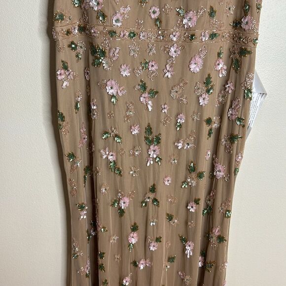 Mac Duggal EMBELLISHED HIGH NECK FLUTTER SLEEVE GOWN size 18 - Picture 6 of 13